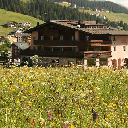 לך אם ארלברג Hotel Garni Laerchenhof מראה חיצוני תמונה