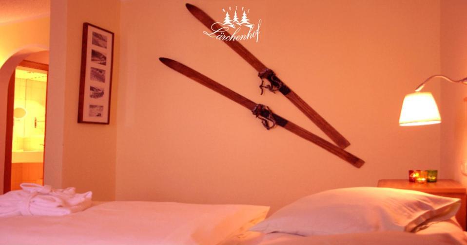 לך אם ארלברג Hotel Garni Laerchenhof מראה חיצוני תמונה
