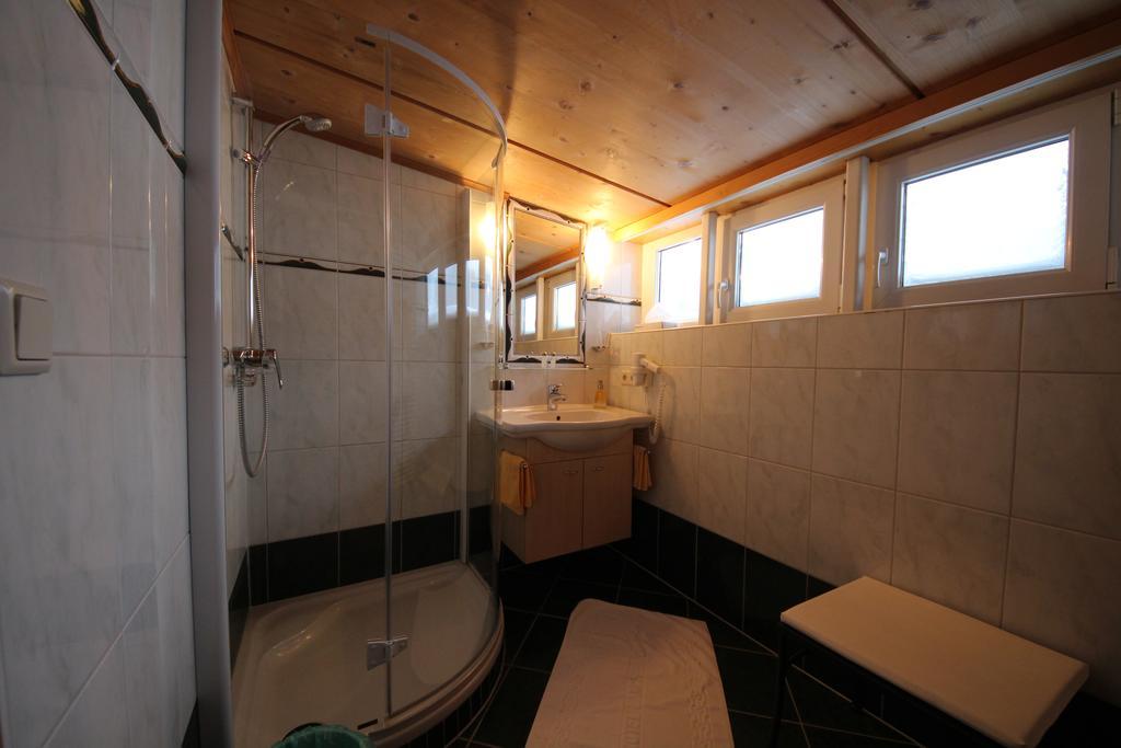 לך אם ארלברג Hotel Garni Laerchenhof מראה חיצוני תמונה