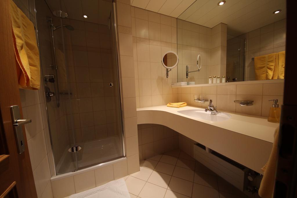 לך אם ארלברג Hotel Garni Laerchenhof מראה חיצוני תמונה