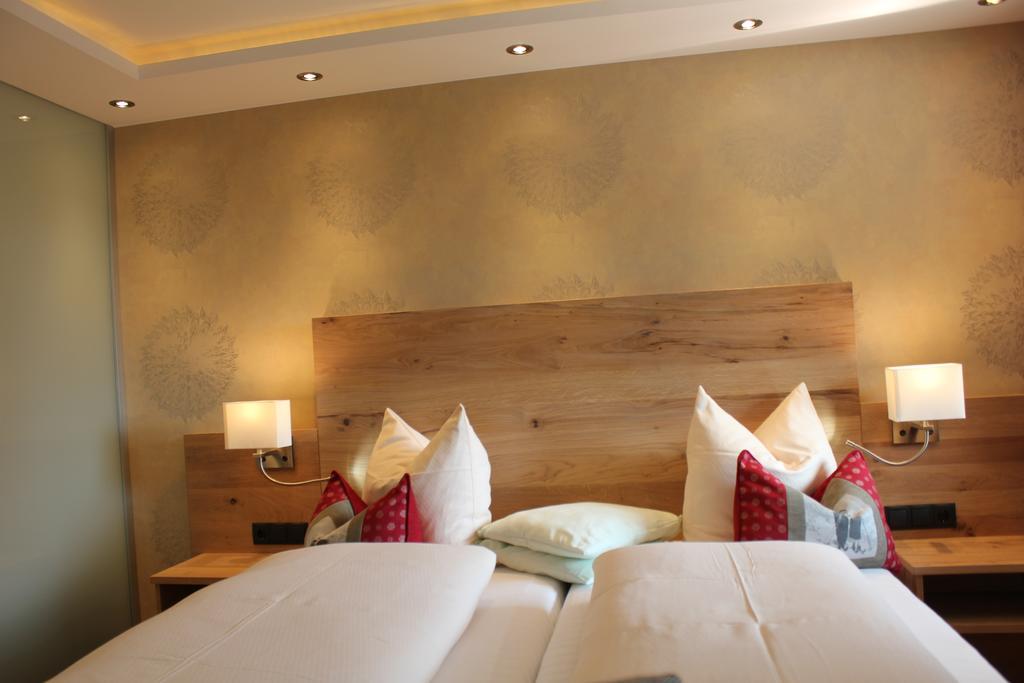 לך אם ארלברג Hotel Garni Laerchenhof חדר תמונה