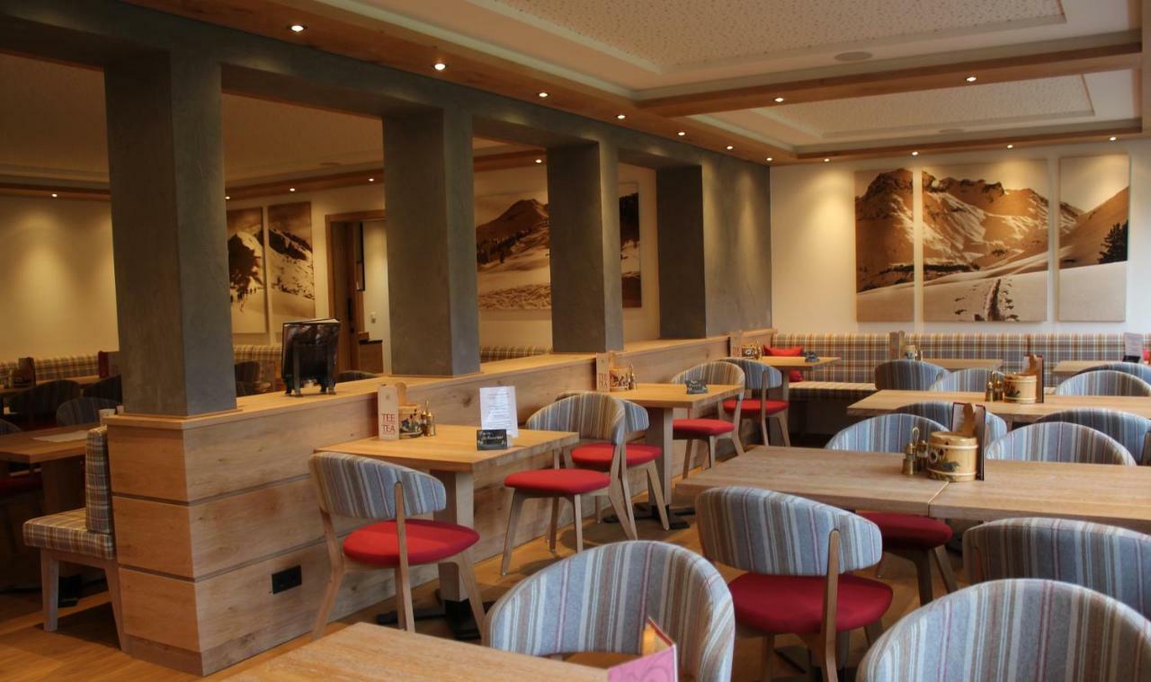 לך אם ארלברג Hotel Garni Laerchenhof מראה חיצוני תמונה